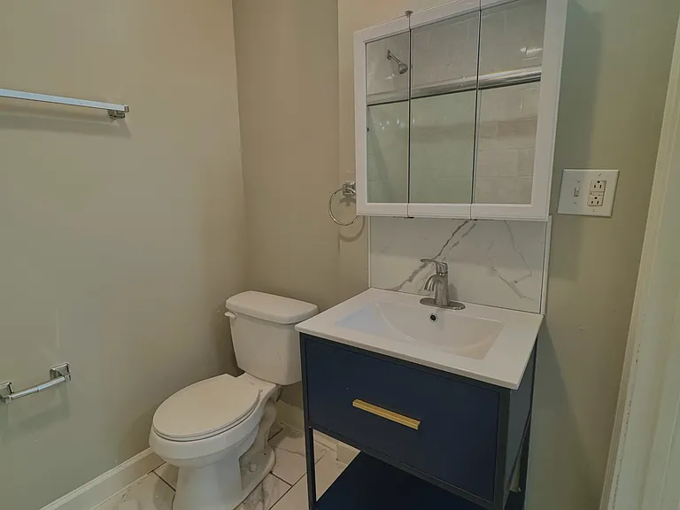 151 Dewey St #1R — Photo 7