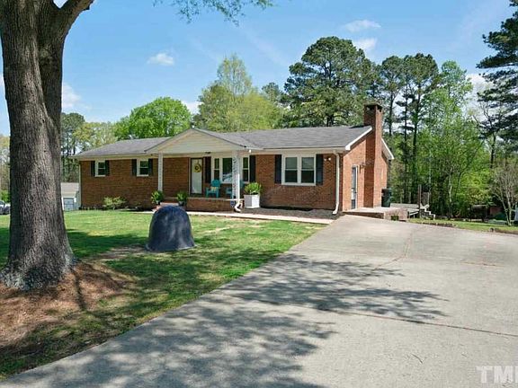 3rd image of 2526 Ardsley Dr