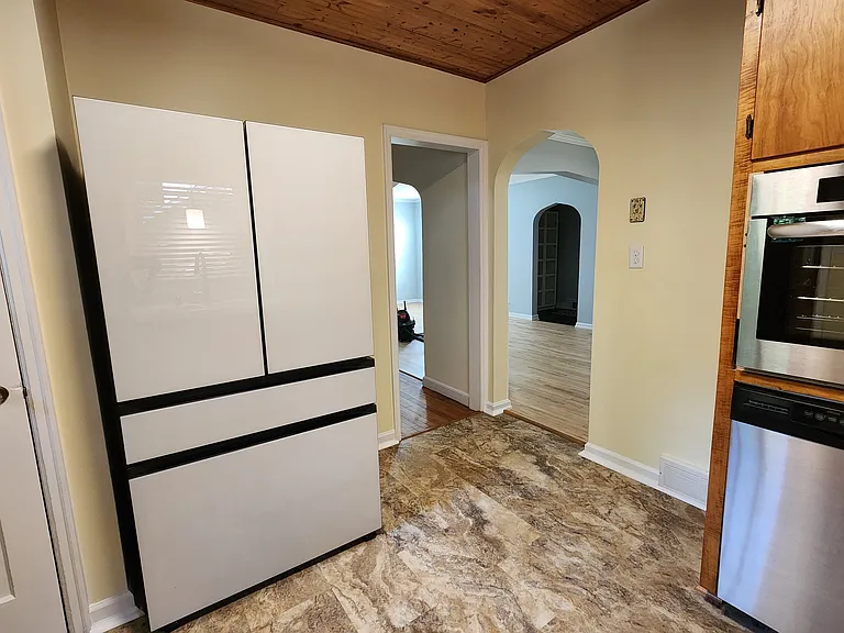 Brand new bespoke fridge with beverage center