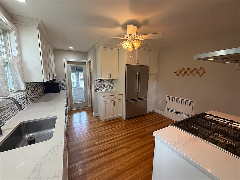 49-51 Harding Ave #49 — Photo 7