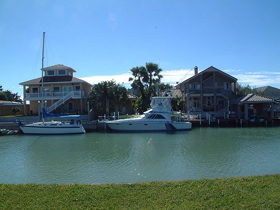 Water side with neighbor