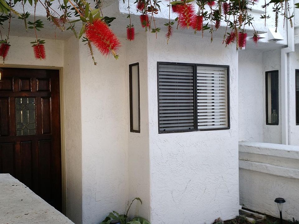 Front patio and entrance