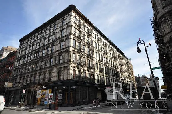 Rented by REAL New York | media 20