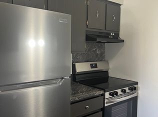 716 Rhodes St APT 3, Pinconning, MI 48650