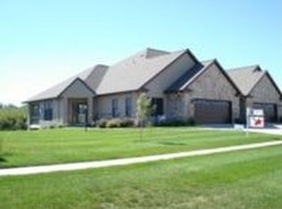 818 W Merle Hibbs Blvd, Marshalltown, IA 50158