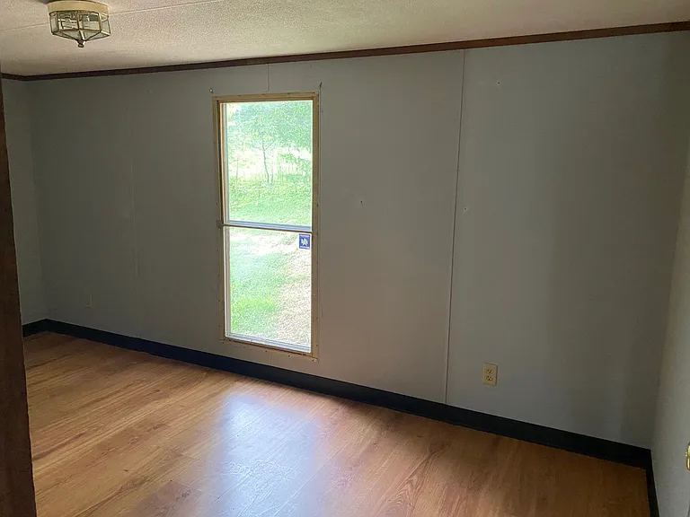 9411 Covington Rd — Photo 2