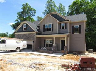 210 Summit Overlook Dr, Clayton, NC 27527