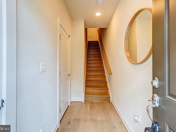 4th image of 561 Shorthorn Way #45