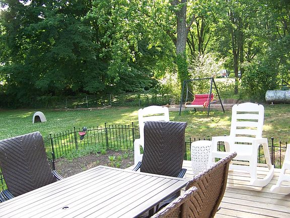 5th image of 5906 Pinelawn Dr