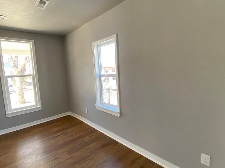 1208 Taylor Ave — Photo 11