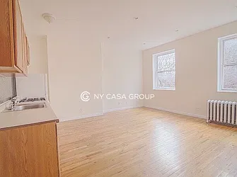 Rented by NY Casa Group
