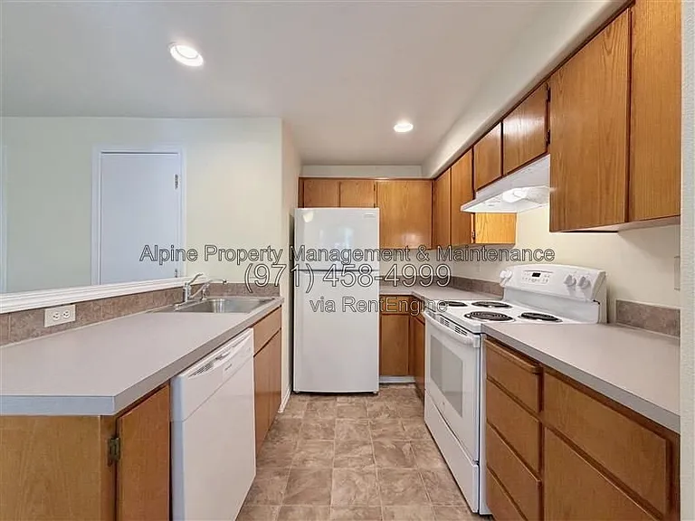 8314 SE Yamhill St #2 — Photo 4