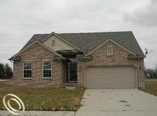 58854 Pembrooke Ave, New Haven, MI 48048