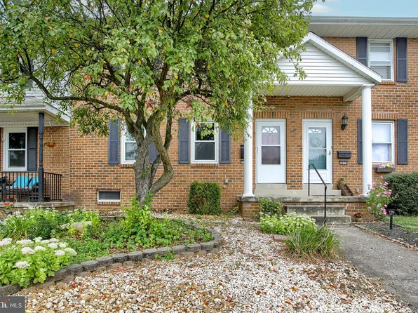 2081 Lexington Ave, Middletown, PA 17057