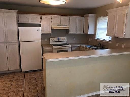 4th image of 7480 Florida Pine St