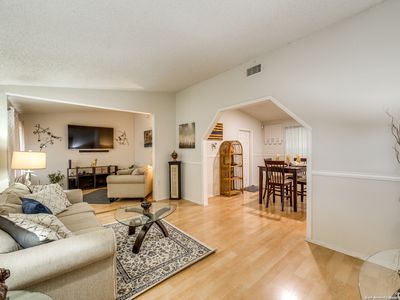 6139 Rose Valley Dr, San Antonio, TX, 78242