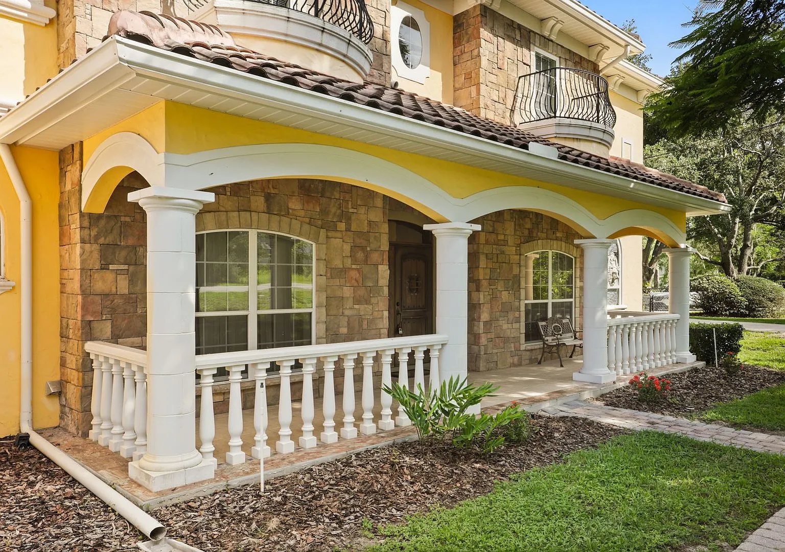 Luxury Lakefront Executive Home with Private In-Law Suite in the Heart of Dr. Phillips — Photo 2