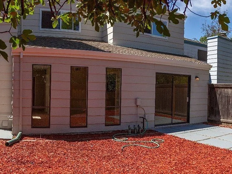 1931 Renoir Ave — Photo 20