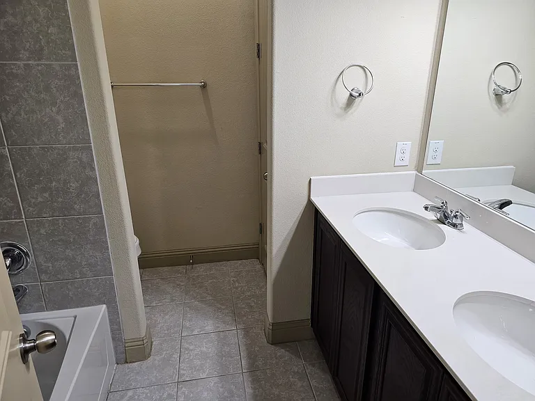4012 Eaton Park Dr — Photo 18