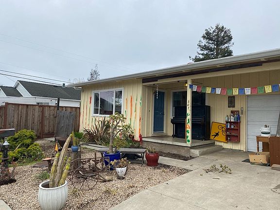 4th image of 307 Centennial St