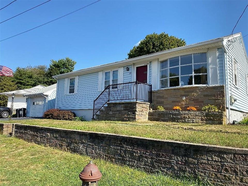 1st image of 20 Whipple Ct
