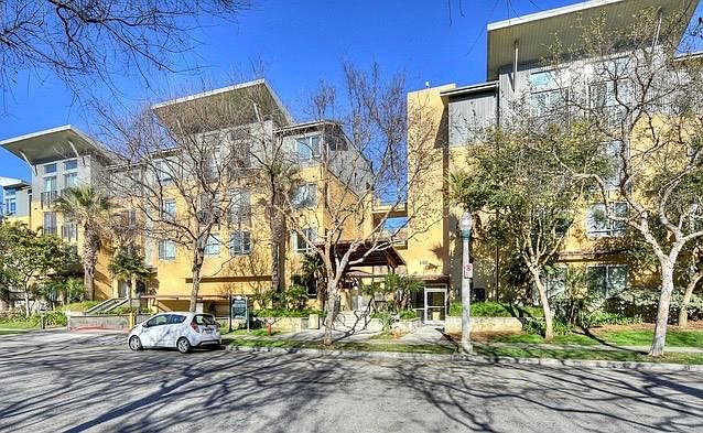 1st image of 6400 Crescent Park E