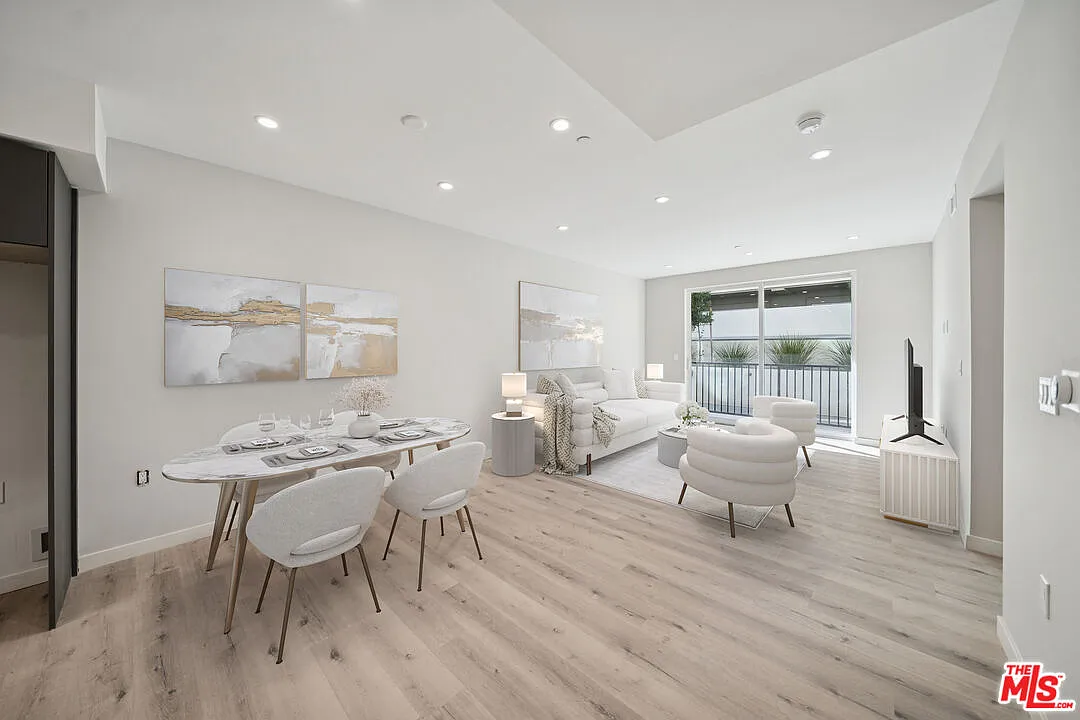 2 bed, 2.5 bath, 1190 sqft, $4,057 — Photo 1