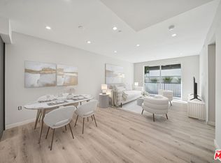 1051 S Corning St #102, Los Angeles, CA 90035