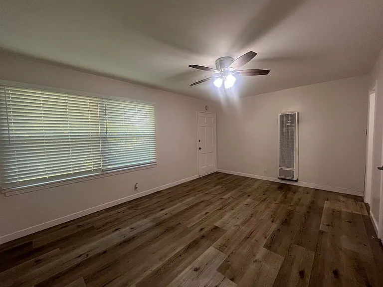 1133 Locust Ave Long Beach, Ca 90813-3262 — Photo 4