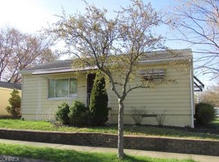 1090 Welton Ave, Akron, OH