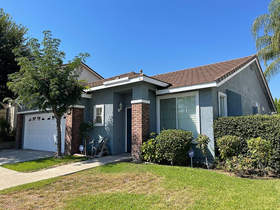 1st image of 16792 Mesa Oak Ave