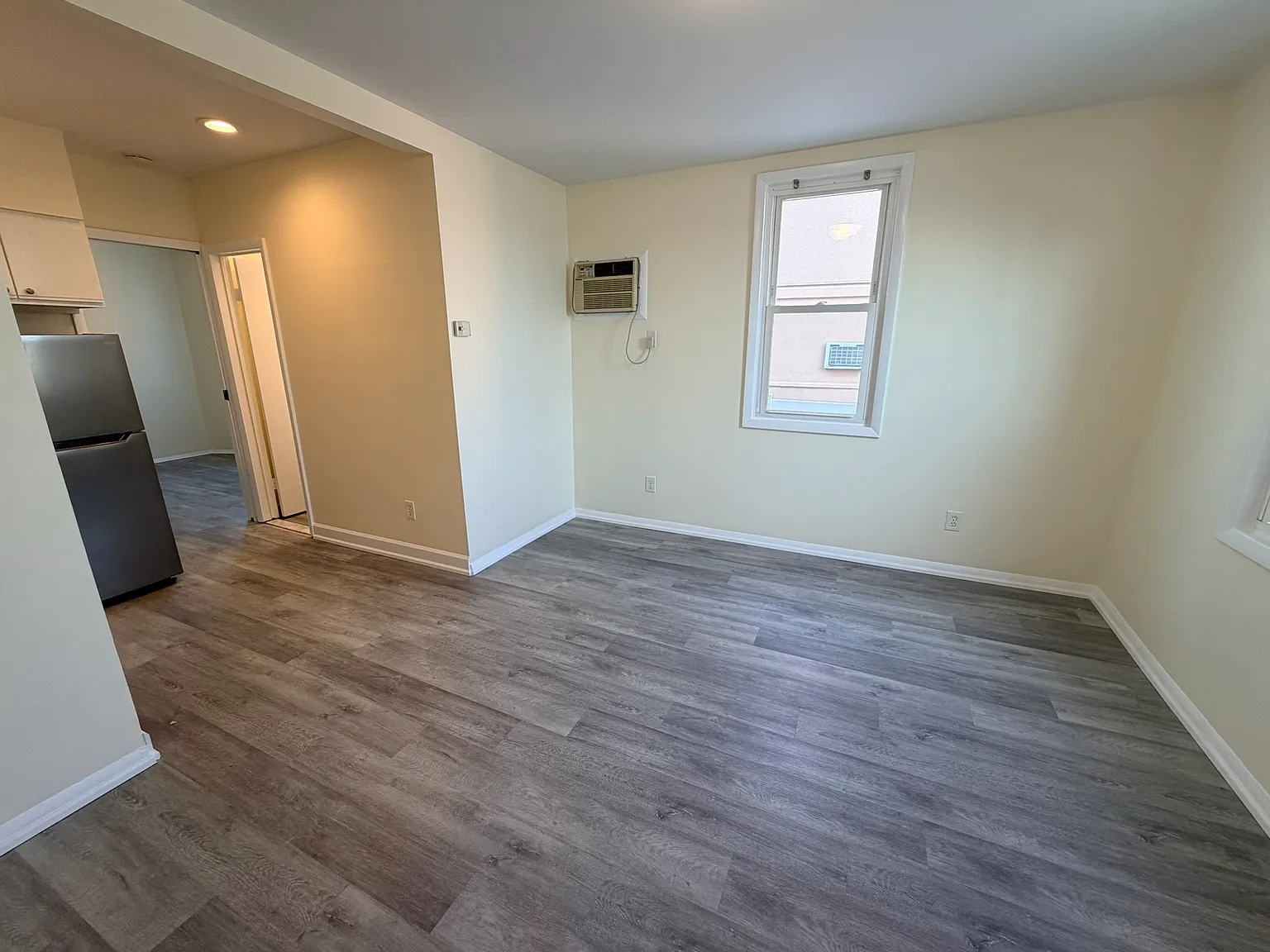 1 bed, 600 sqft, $2,200 — Photo 2