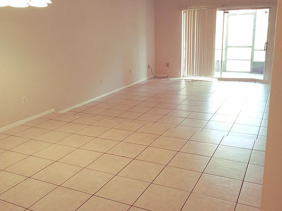 Living Room / Dining Room