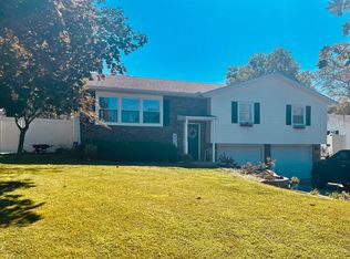 628 Kandy St, Pittsfield, IL 62363