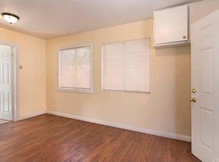 8433 San Juan Ave #B, South Gate, CA 90280