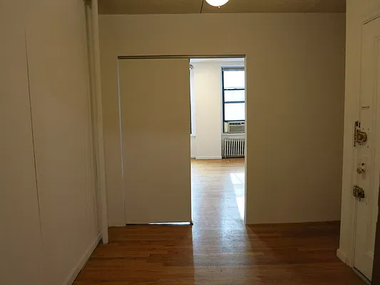Rented by MNS | media 3