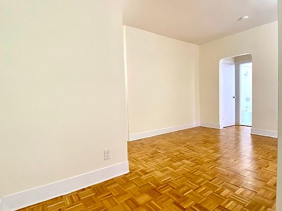 5th image of 504 E 79th St APT 3C