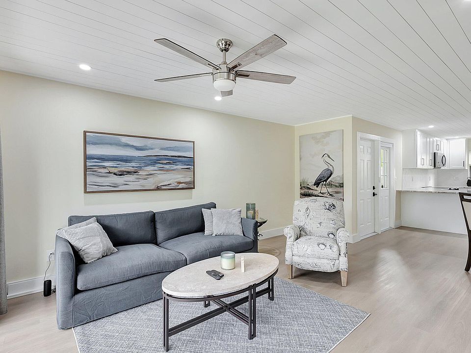 1st image of 4885 SE Capstan Ave