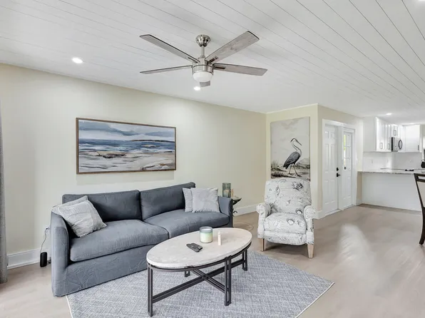 4885 SE Capstan Ave, Stuart, FL 34997