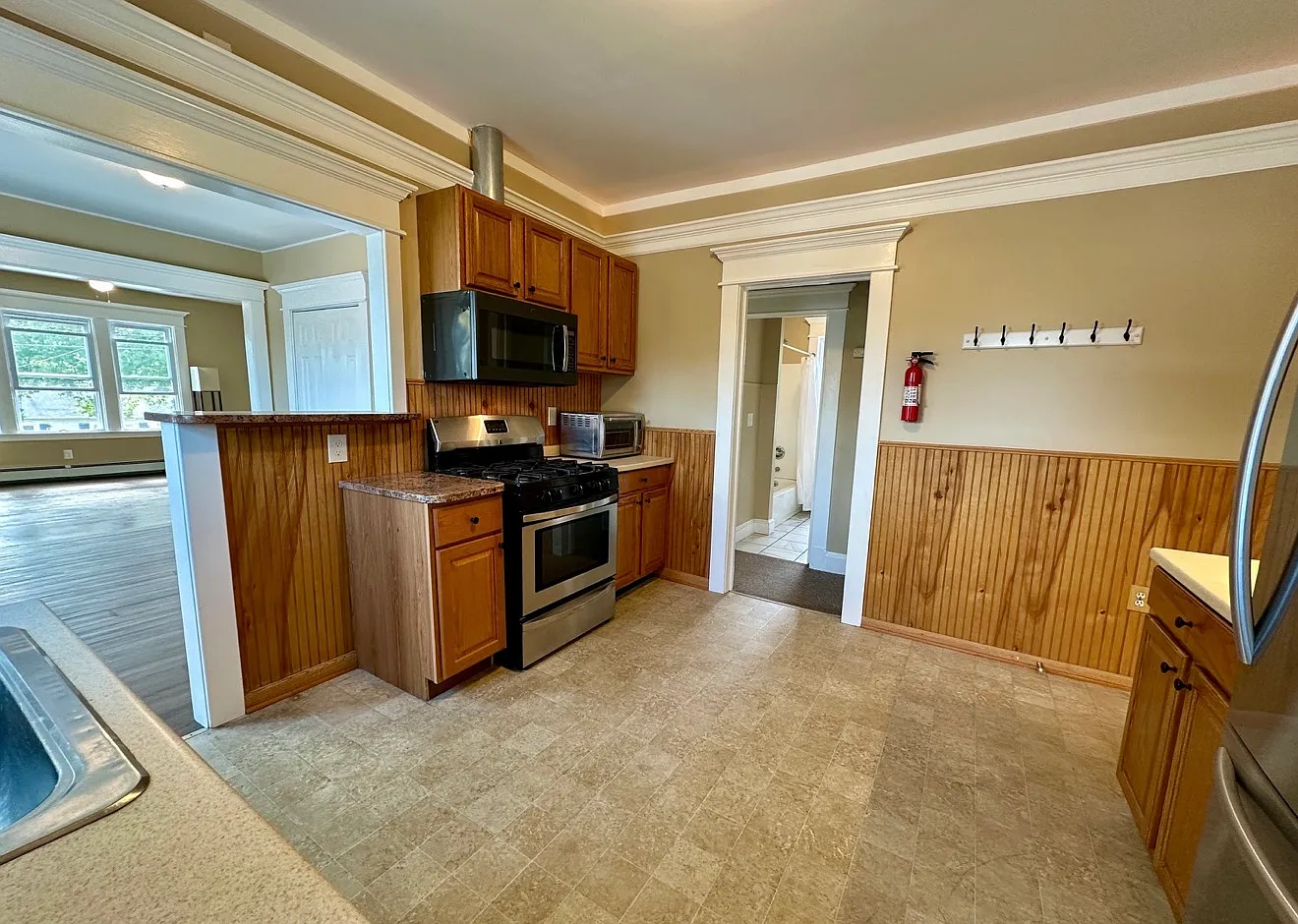 2 bed, 1000 sqft, $1,850 — Photo 2