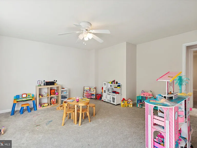 535 Gerhard St #1 — Photo 16