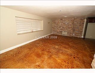 3rd image of 2600 Colanthe Ave