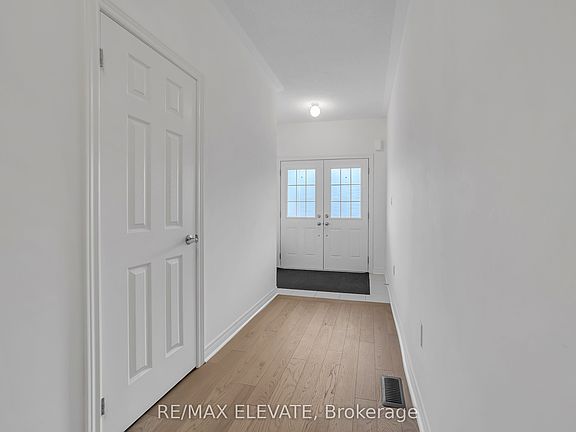 3rd image of 1208 Jim Brewster Cir