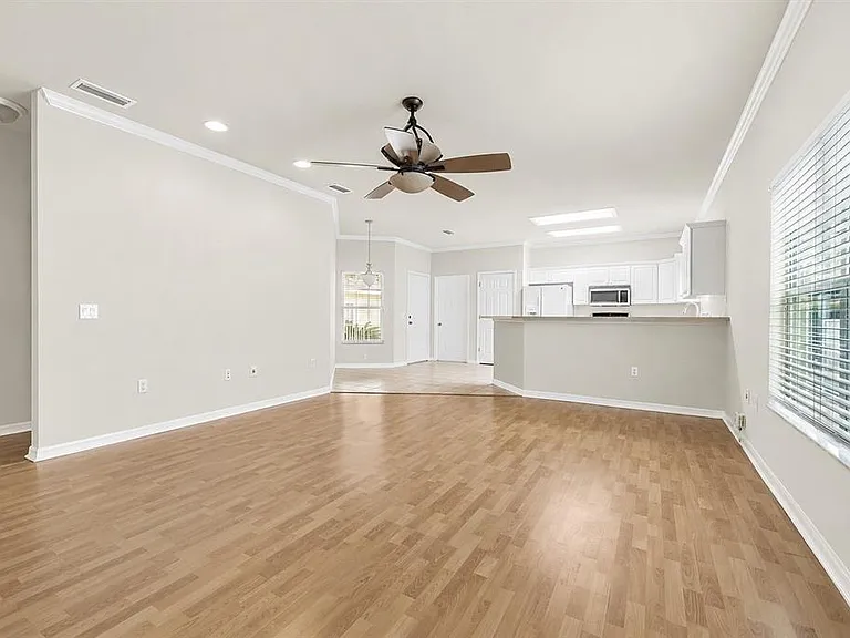 1125 NW 120th Way — Photo 4