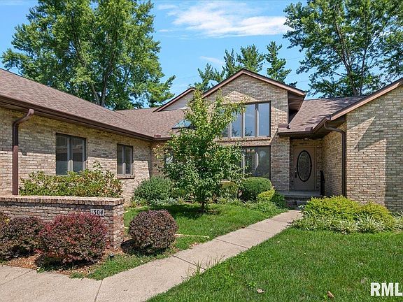 3rd image of 1304 Woods Farm Ln