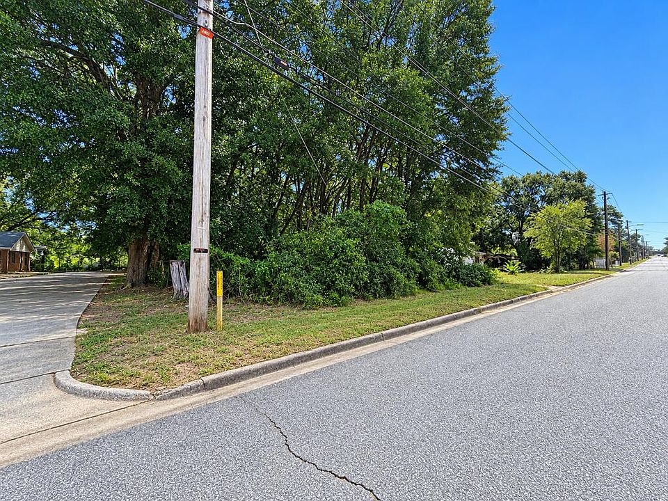 2nd image of 224 N Mock Rd