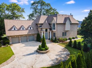 651 Helen Dr, Northbrook, IL 60062