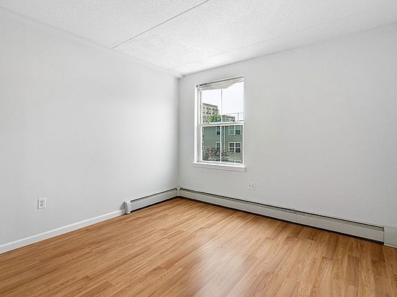 2nd image of 380 E 158th St #3