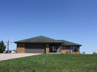 8827 Messerschmidt Rd, Mount Horeb, WI 53572