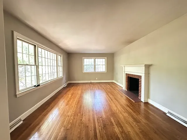 1715 Jonestown Rd — Photo 10